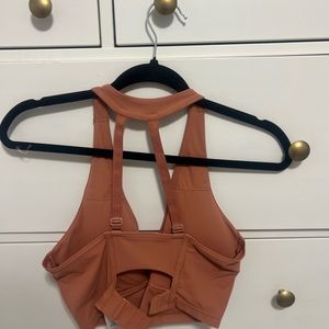 Gymshark Whitney Simmons sports bra
No pads